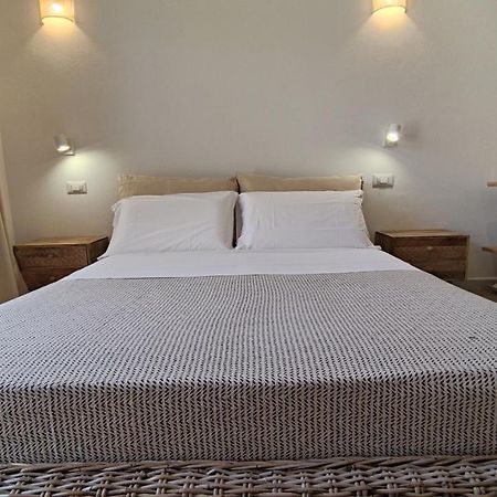 B&B Va' Pensiero Villasimius Exterior foto