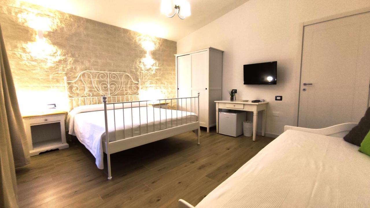 B&B Va' Pensiero Villasimius Exterior foto