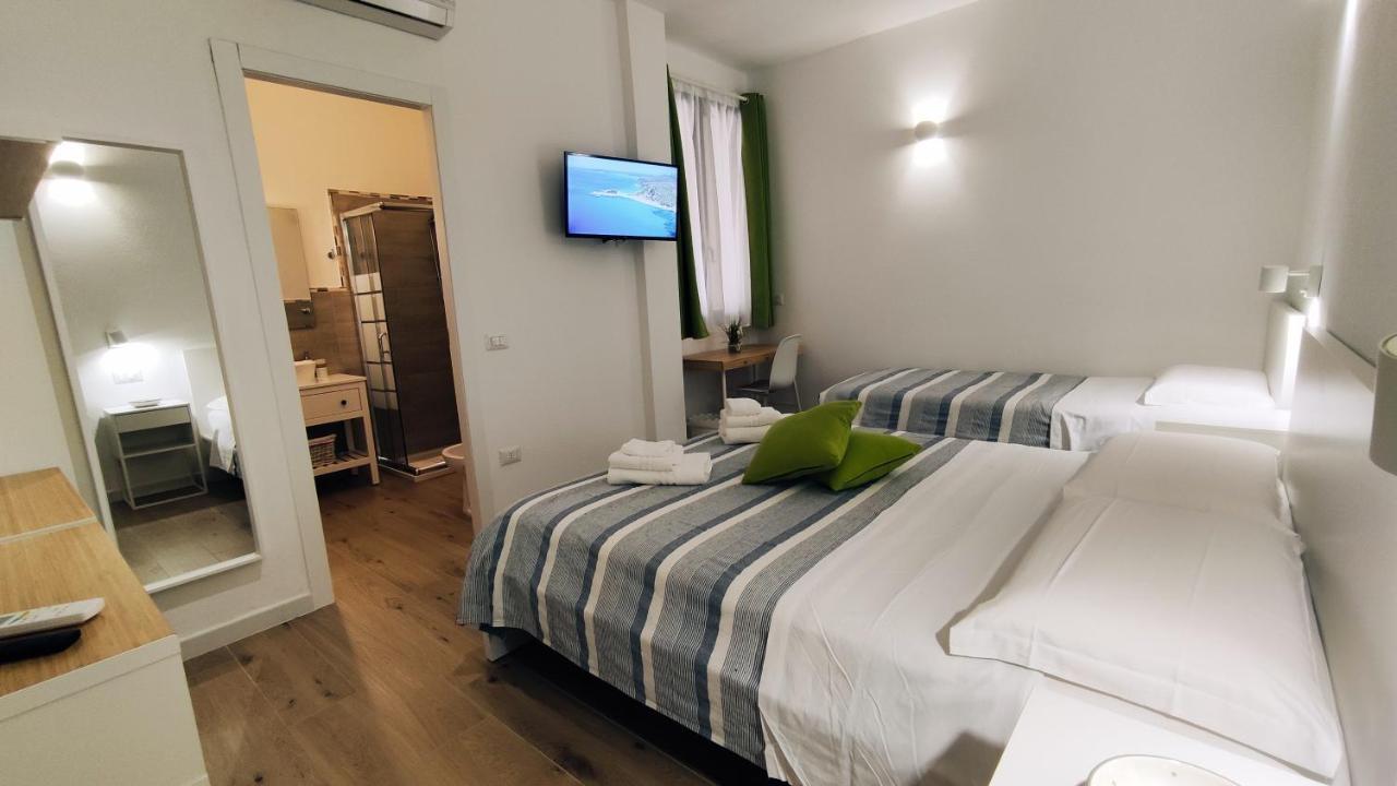 B&B Va' Pensiero Villasimius Exterior foto
